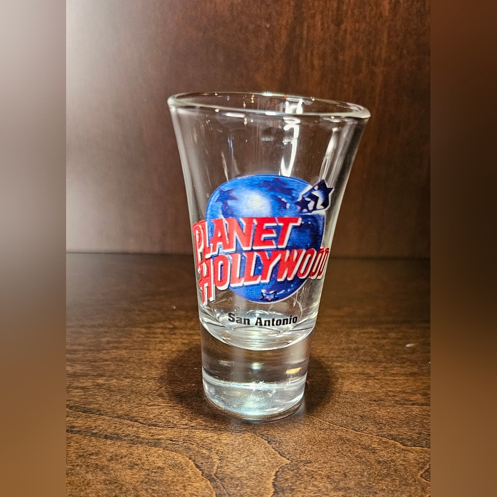 [Planet Hollywood] (1) San Antonio Fluted Shot Glass Collectors Item